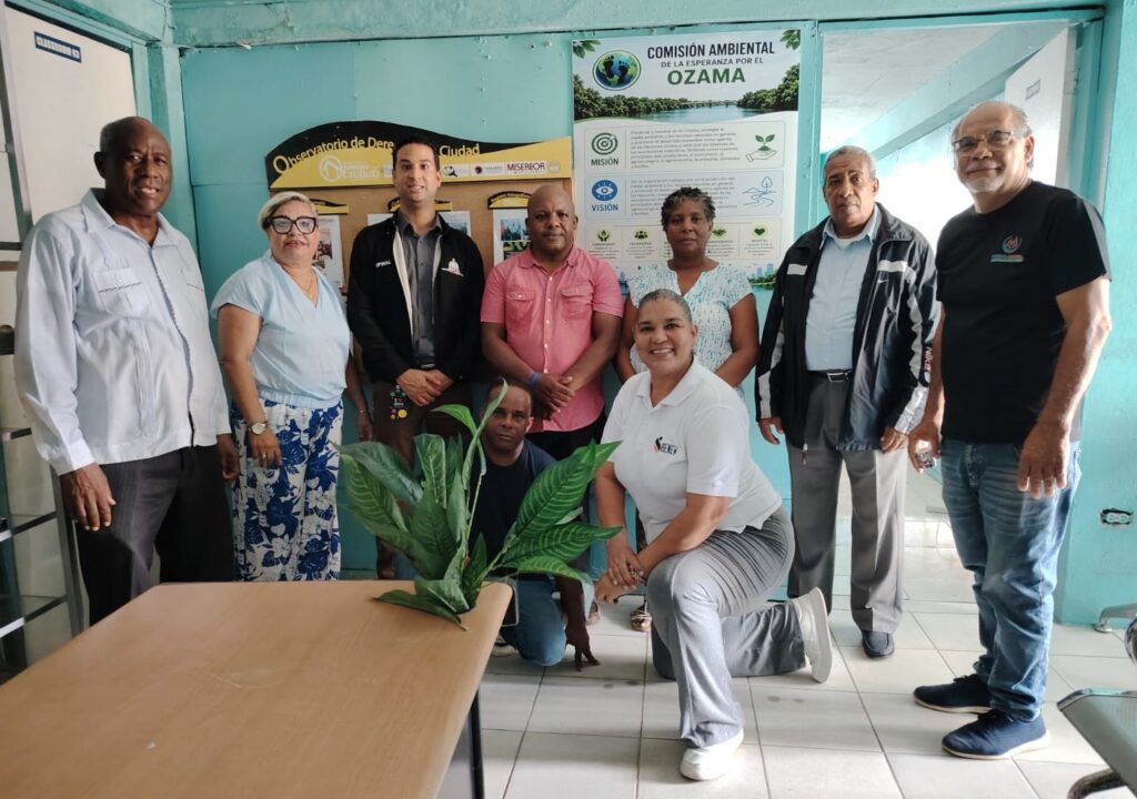 Visita del técnico Ángel en representación del Ministerio de Ambiente para la evaluación de nuestros 3 años de nuestra habilitación sectorial para la renovación en nuestras instalaciones de Santo Domingo Norte, junto al Consejo Directivo 2026.